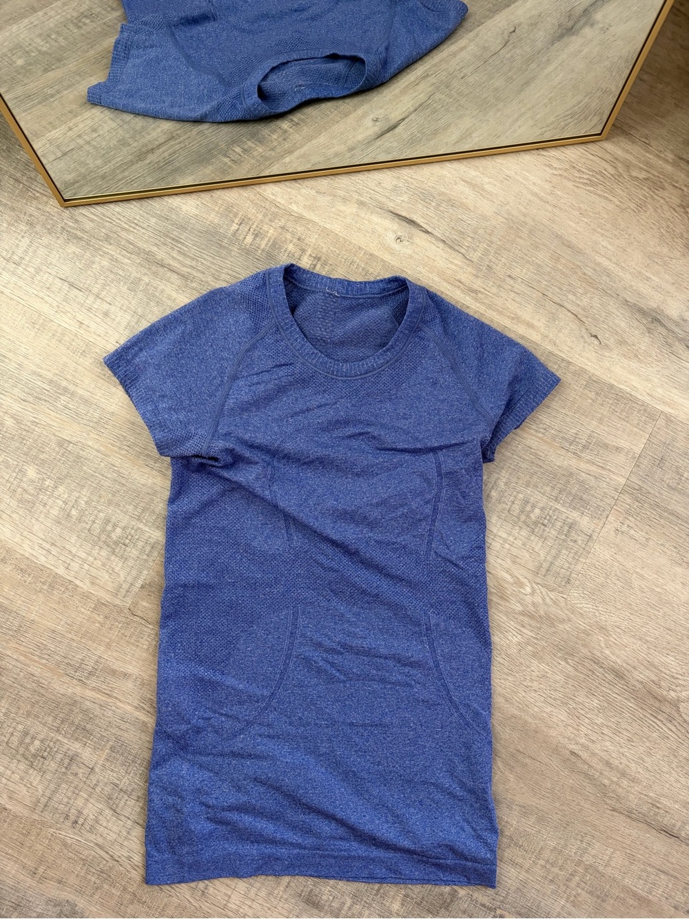 Lululemon Swiftly Tech Short Sleeve 2.0 Blue Heathered - Size 4
